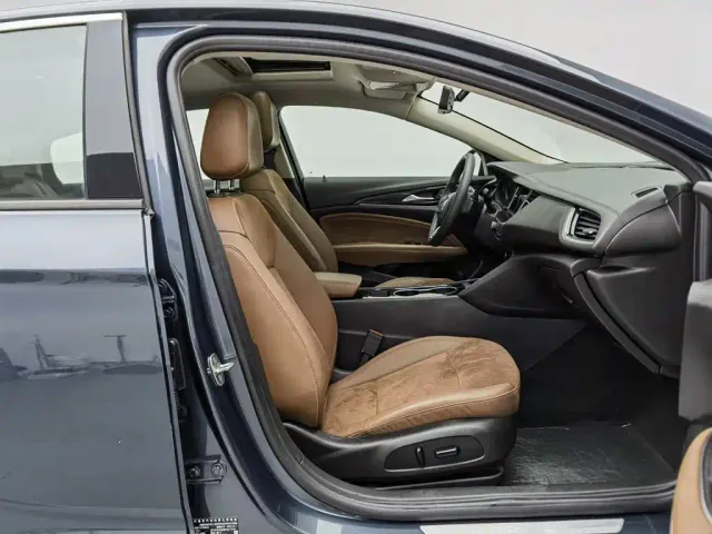 Buick Regal — Фото автомобиля 23