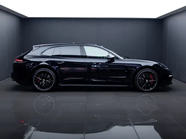 Porsche Panamera — Фото автомобиля 10