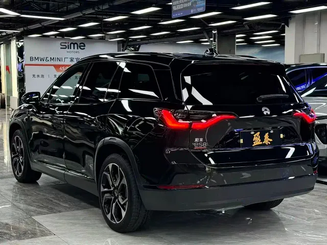 Nio ES8 — Фото автомобиля 5