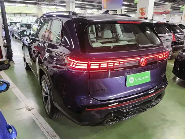 Volkswagen Teramont — Фото автомобиля 4
