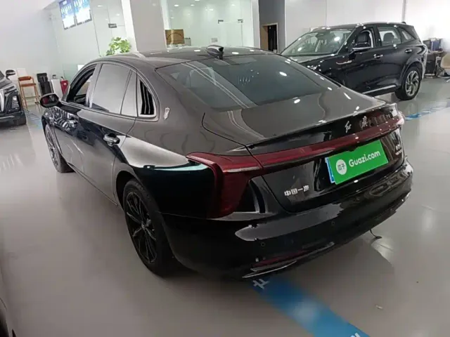 Hongqi H5 — Фото автомобиля 4