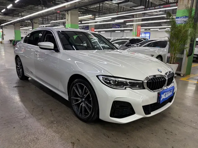 BMW 3 Series — Фото автомобиля 3