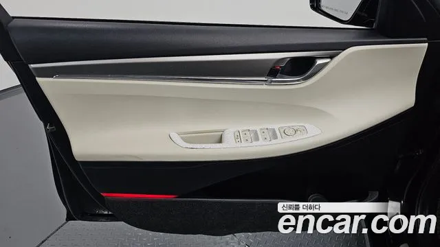 Hyundai Grandeur (New) Hybrid — Фото автомобиля 13