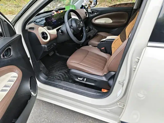 Wuling Bingo — Фото автомобиля 12