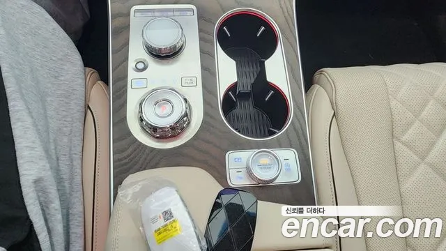 Genesis GV80 — Фото автомобиля 17