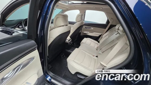 Genesis GV70 — Фото автомобиля 16