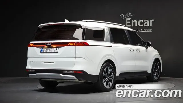Фотография автомобиля — Kia Carnival Generation 4