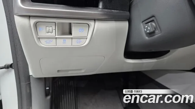 Hyundai Grandeur GN7 — Фото автомобиля 28