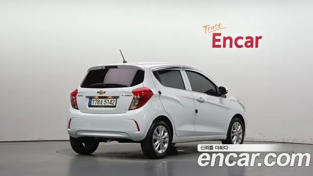 Chevrolet Spark — Фото автомобиля 2