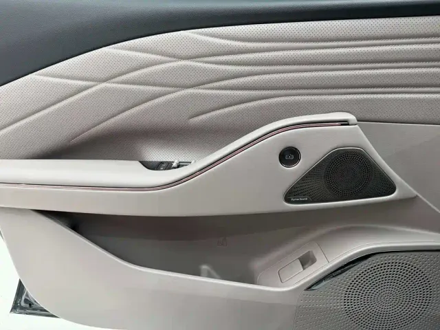 Geely Galaxy Xingyao 8 — Фото автомобиля 19