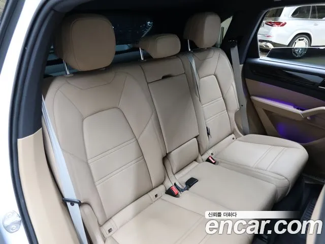 Porsche Cayenne — Фото автомобиля 19