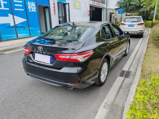 Toyota Camry — Фото автомобиля 6