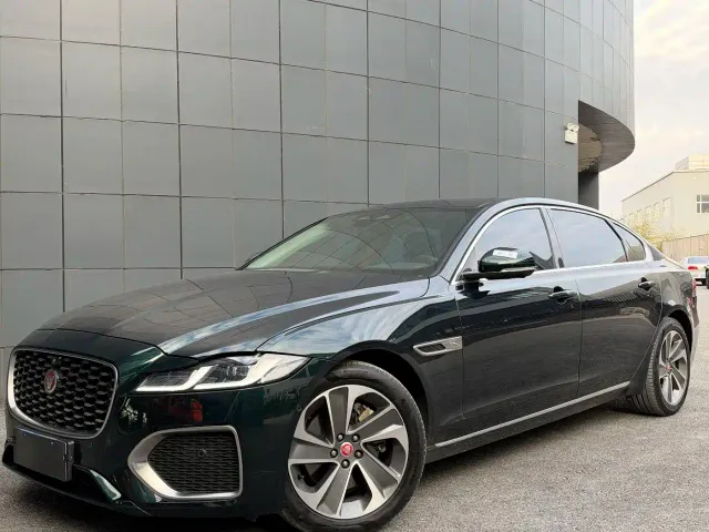 Jaguar XFL — Фото автомобиля 15