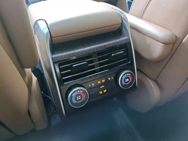 Land Rover Range Rover — Фото автомобиля 24