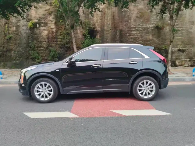 Cadillac XT4 — Фото автомобиля 4