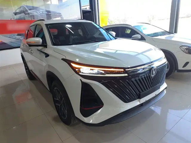 Changan CS75 Plus — Фото автомобиля 22