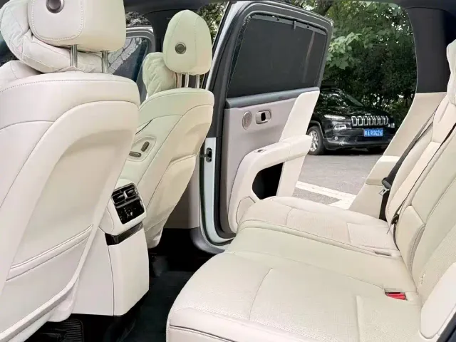 Li Auto i6 — Фото автомобиля 6