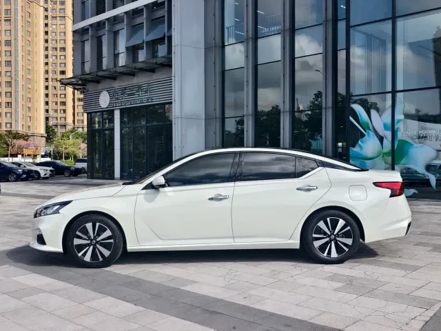Nissan Teana — Фото автомобиля 2