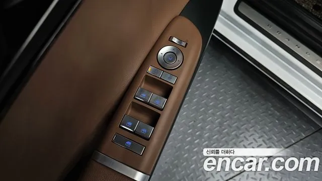 Hyundai Grandeur GN7 — Фото автомобиля 16