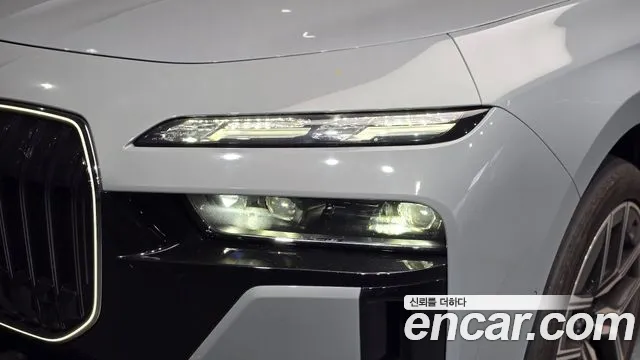 BMW 7 Series G70 — Фото автомобиля 7