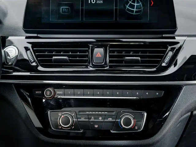 BMW 1 Series — Фото автомобиля 11