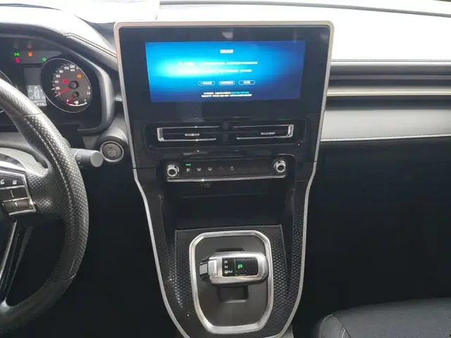 Haval M6 — Фото автомобиля 12