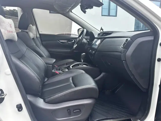 Nissan X-Trail — Фото автомобиля 8