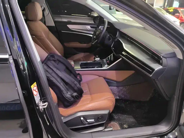 Audi A6L — Фото автомобиля 24