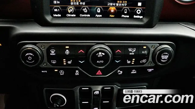 Jeep Wrangler JL — Фото автомобиля 17
