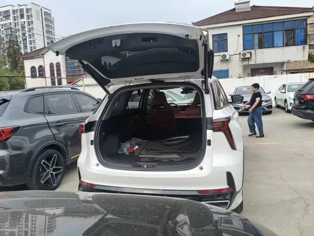 Changan CS75 Plus — Фото автомобиля 18