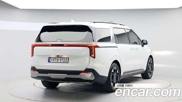 Kia Canival Новый Carnival 4 поколение Дизель 7 мест Signature — Фото автомобиля 2