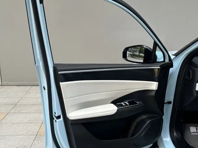 Geely Galaxy L7 — Фото автомобиля 12