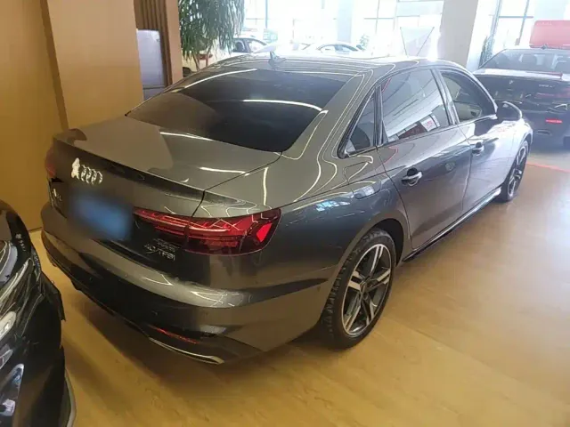 Audi A4L — Фото автомобиля 6