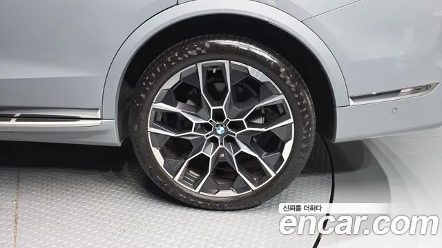 BMW X7 — Фото автомобиля 20