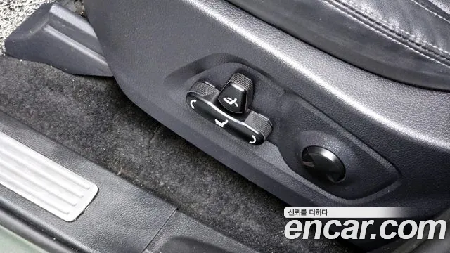 KG_Mobility_Ssangyong Rexton Новый Rexton Sport Khan Дизель 2.2 4WD — Фото автомобиля 26