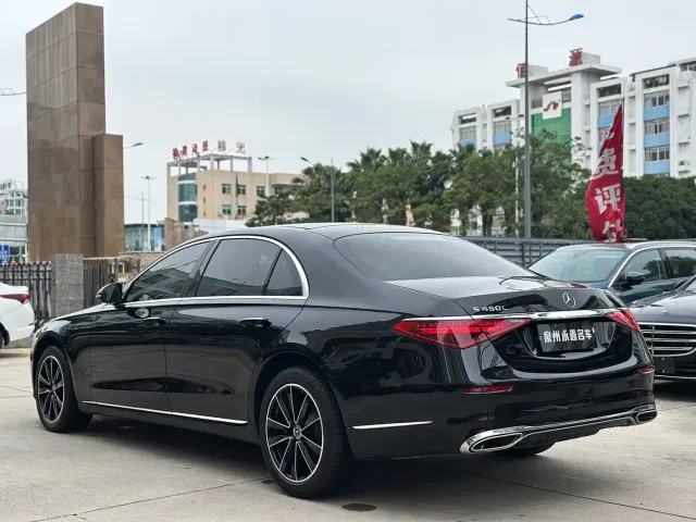 Mercedes-Benz S-Class — Фото автомобиля 4