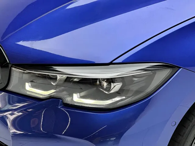 BMW 3 Series — Фото автомобиля 17