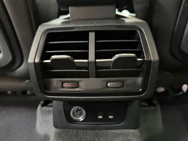 Audi Audi Q3 2023 35 TFSI Fashion Dynamic (1.4T) — Фото автомобиля 19