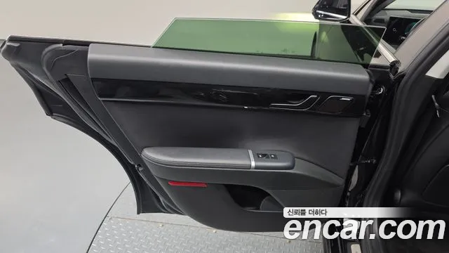 Hyundai Grandeur GN7 — Фото автомобиля 14