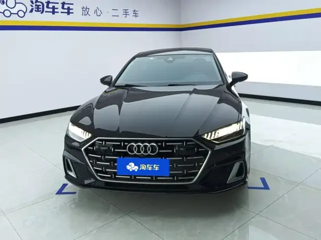 Audi A7L — Фото автомобиля 2