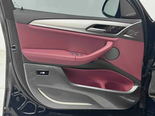 BMW iX3 — Фото автомобиля 4