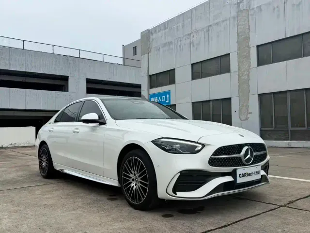 Mercedes-Benz C-Class — Фото автомобиля 3