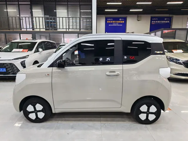 Wuling Hongguang Mini EV — Фото автомобиля 10