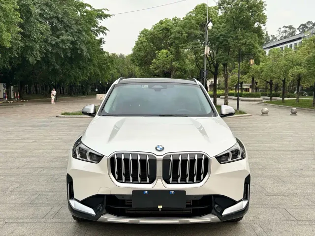 BMW X1 — Фото автомобиля 2