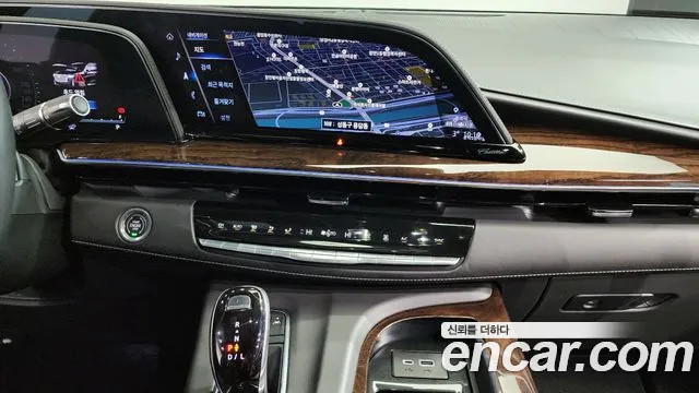 Cadillac Escalade Escalade 5 поколение — Фото автомобиля 14