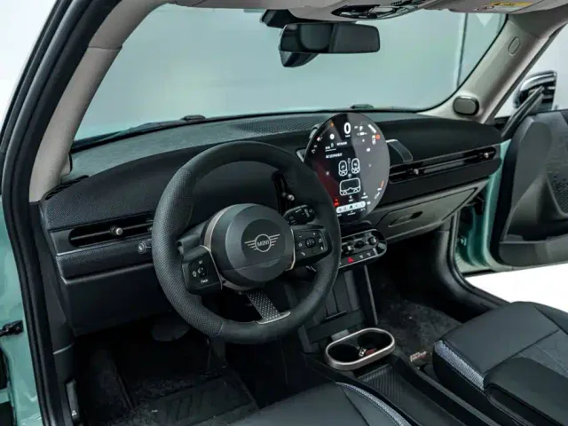 MINI Hatch — Фото автомобиля 16