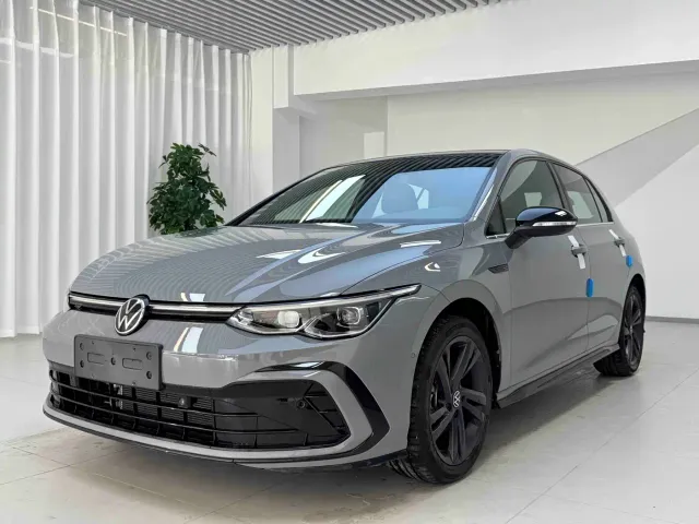 Фотография автомобиля — Volkswagen Golf