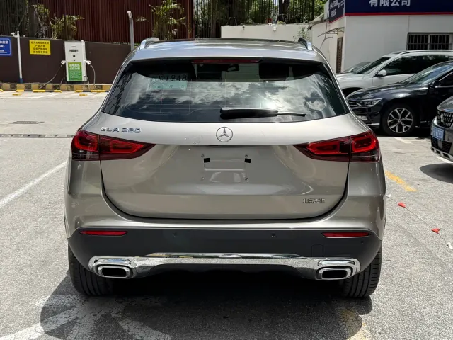 Mercedes-Benz GLA-Class — Фото автомобиля 4