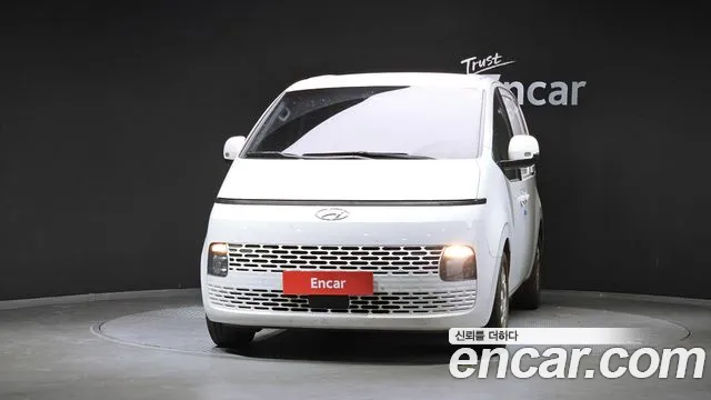 Hyundai Staria Staria Карго 3 места — Фото автомобиля 3