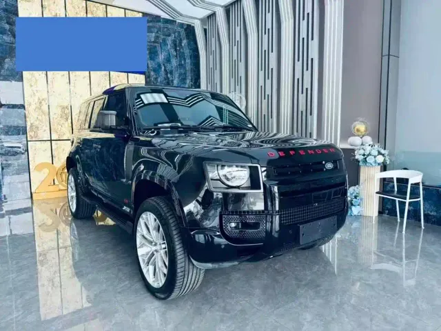 Land Rover Defender — Фото автомобиля 3